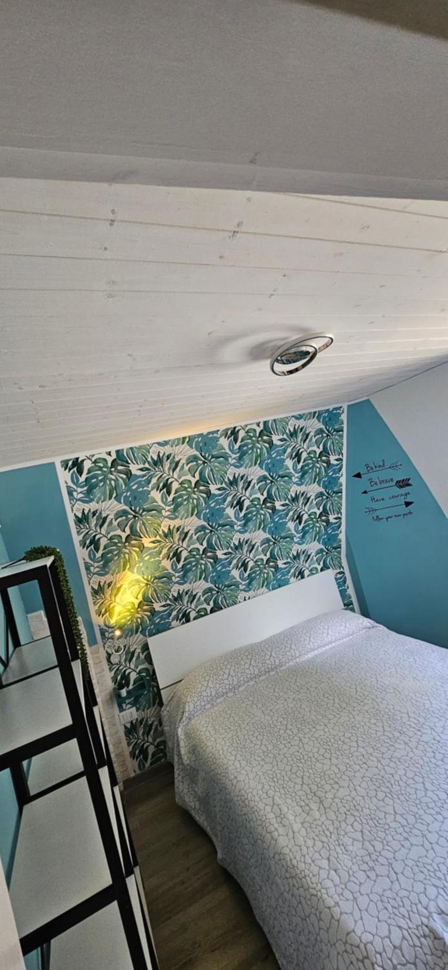Апартаменты Sea Side Attic Розолина-Маре Номер фото